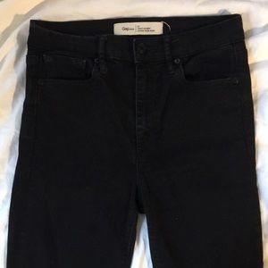 Skinny super high rise black denim jeans
